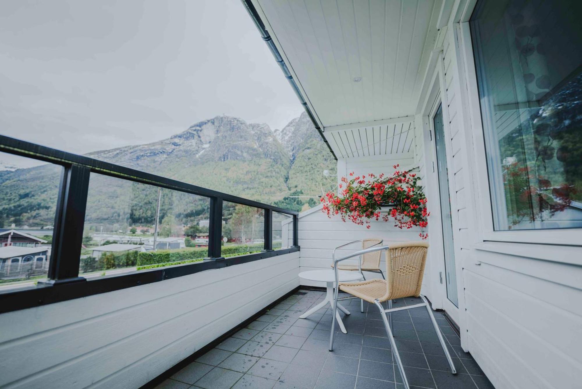 Loen Apartments Exterior foto